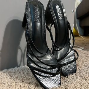 Forever 21 Black slip on heels - Size US 8